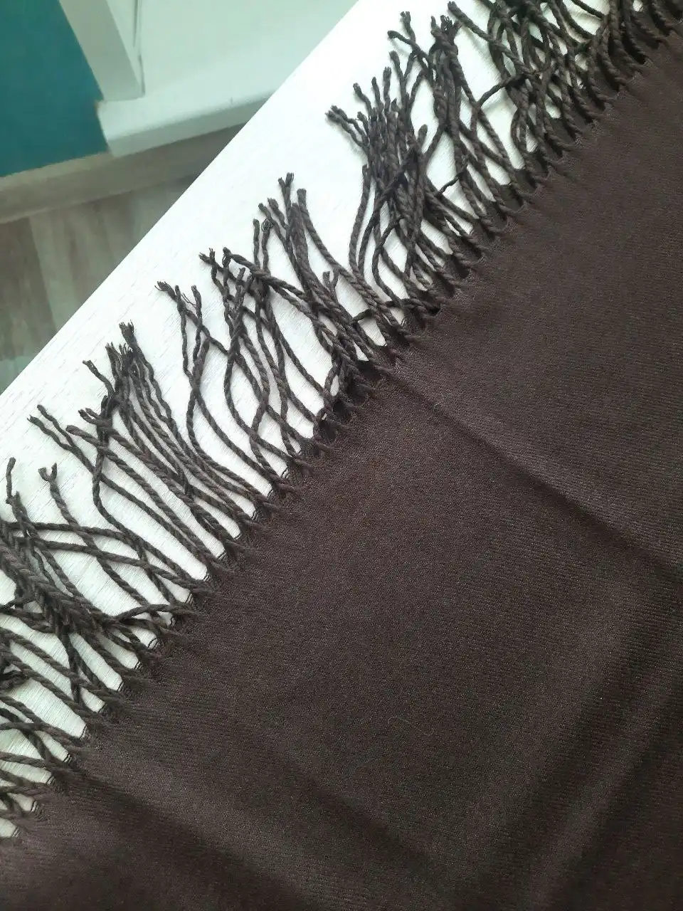 Палантин шоколадного цвета с вискозой