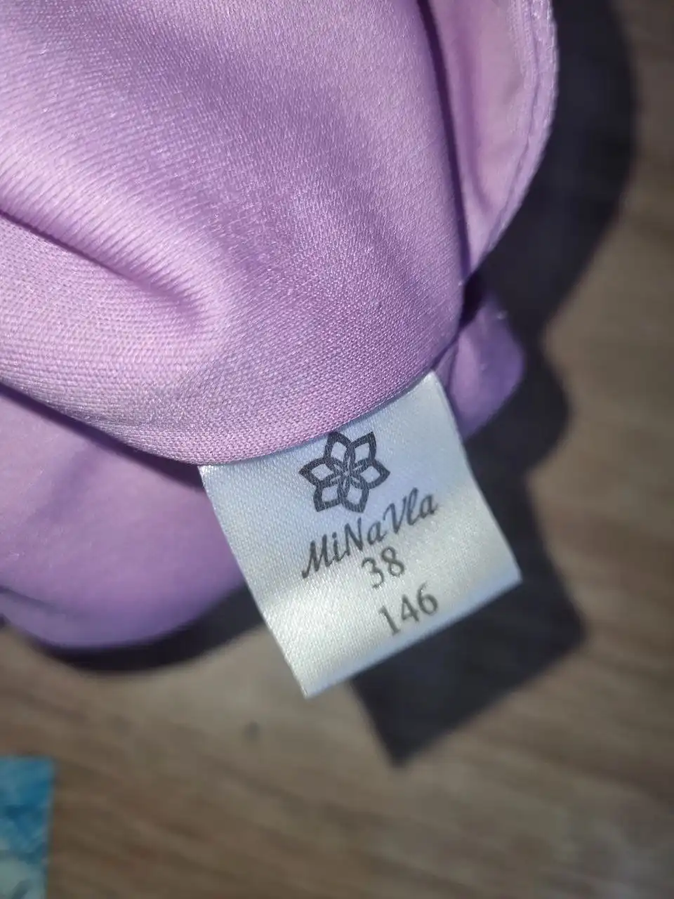 Продам новое платье размер 134-146