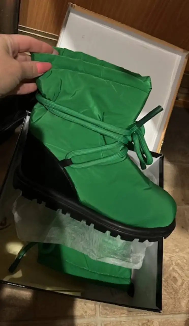 Продам дутики новые, размер 38