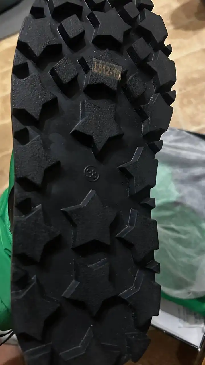 Продам дутики новые, размер 38