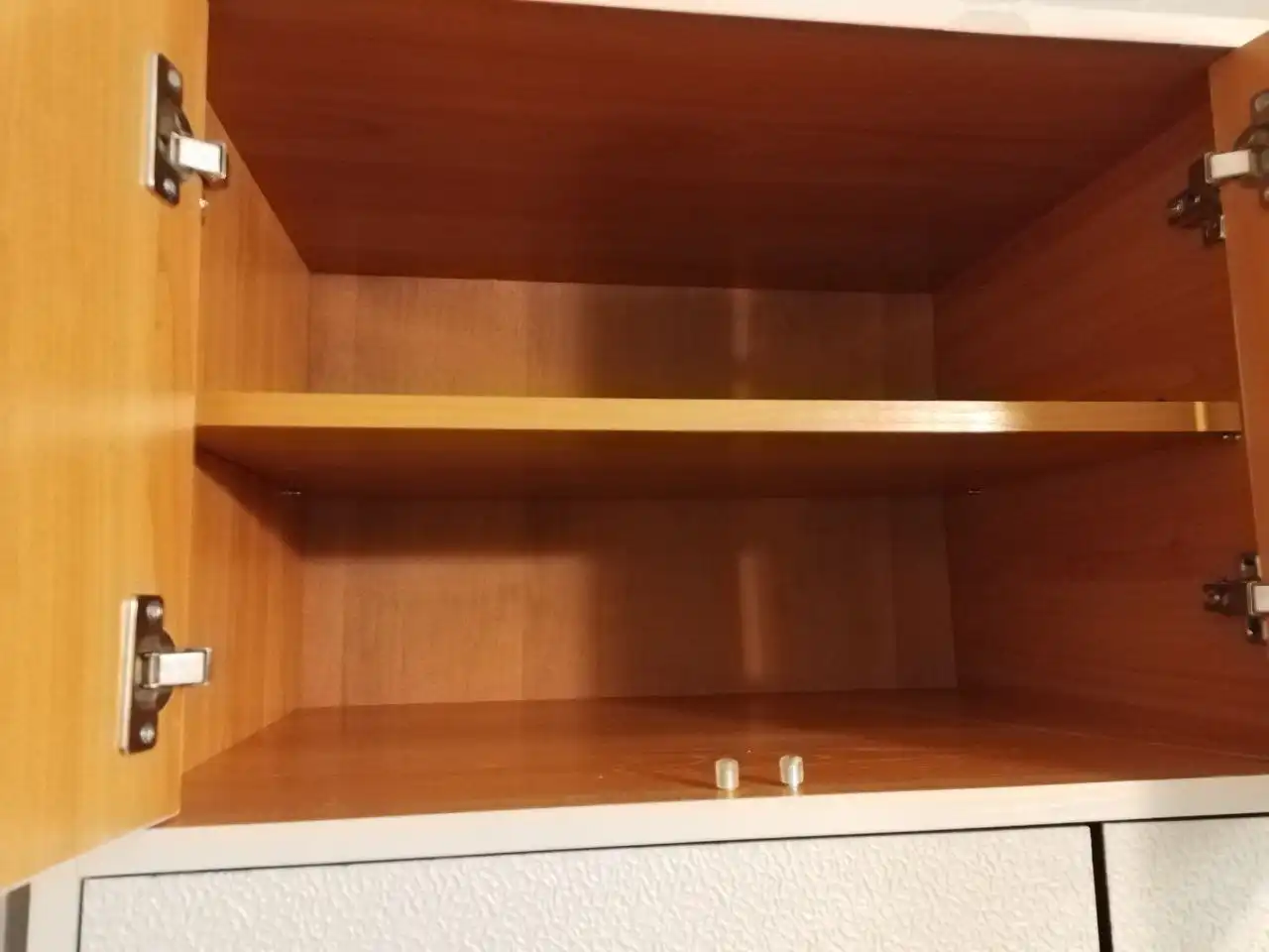 Продам стеллаж-шкаф с ящиками и стеклянными дверцами