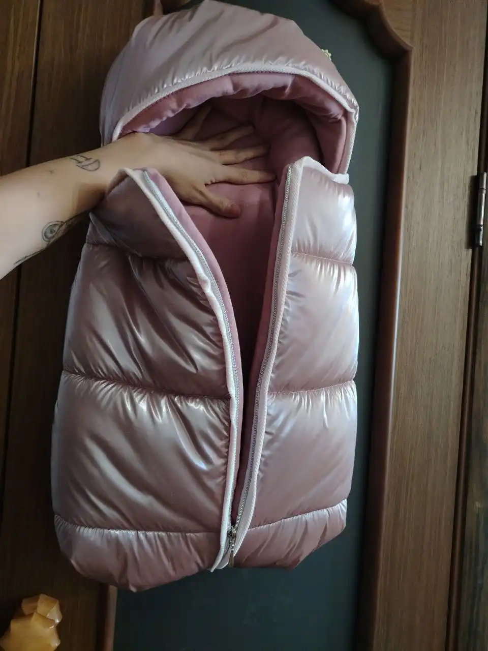 Продажа зимнего конверта и комбинезона