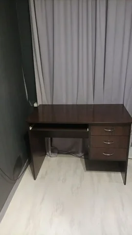 Компьютерный стол в отличном состоянии - Для дома и дачи в Томск