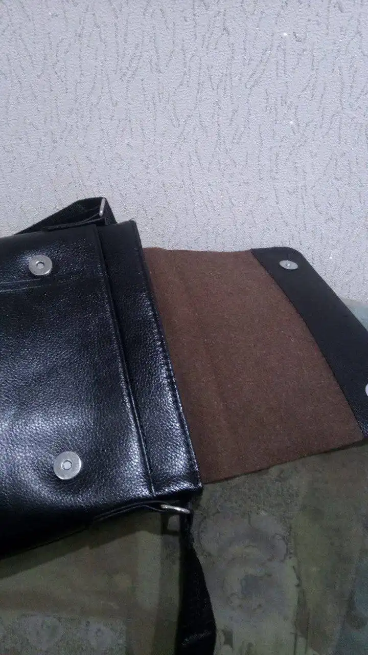 Мужская сумка планшет через плечо экокожа черная