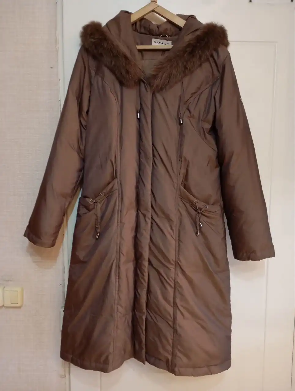 Пуховик Savage 46-48 рр с мехом песца - Верхняя одежда (Одежда) в Томск