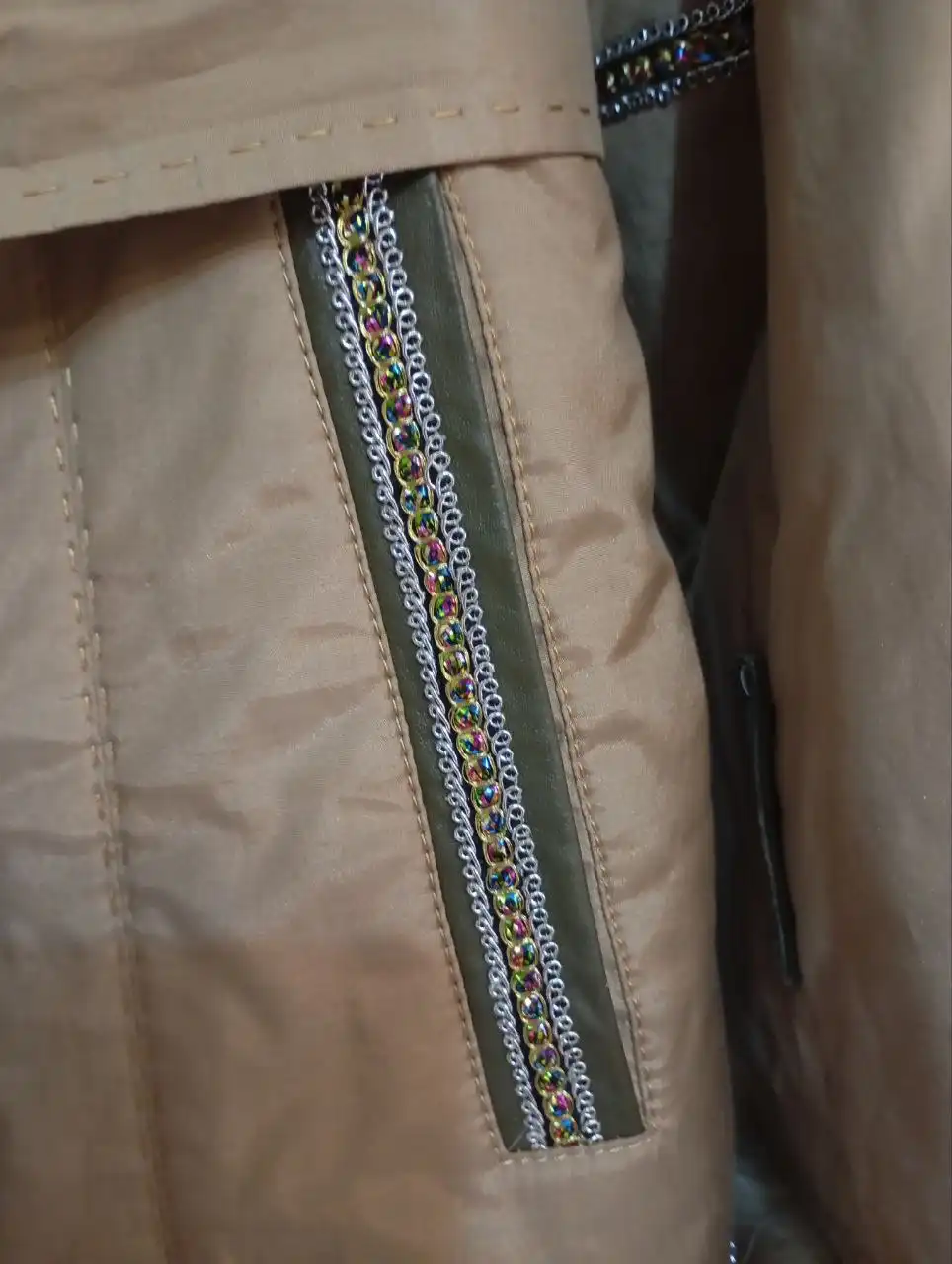 Зимнее пальто Engoide 50-52 рр с натуральным мехом енота - Верхняя одежда (Одежда) в Томск