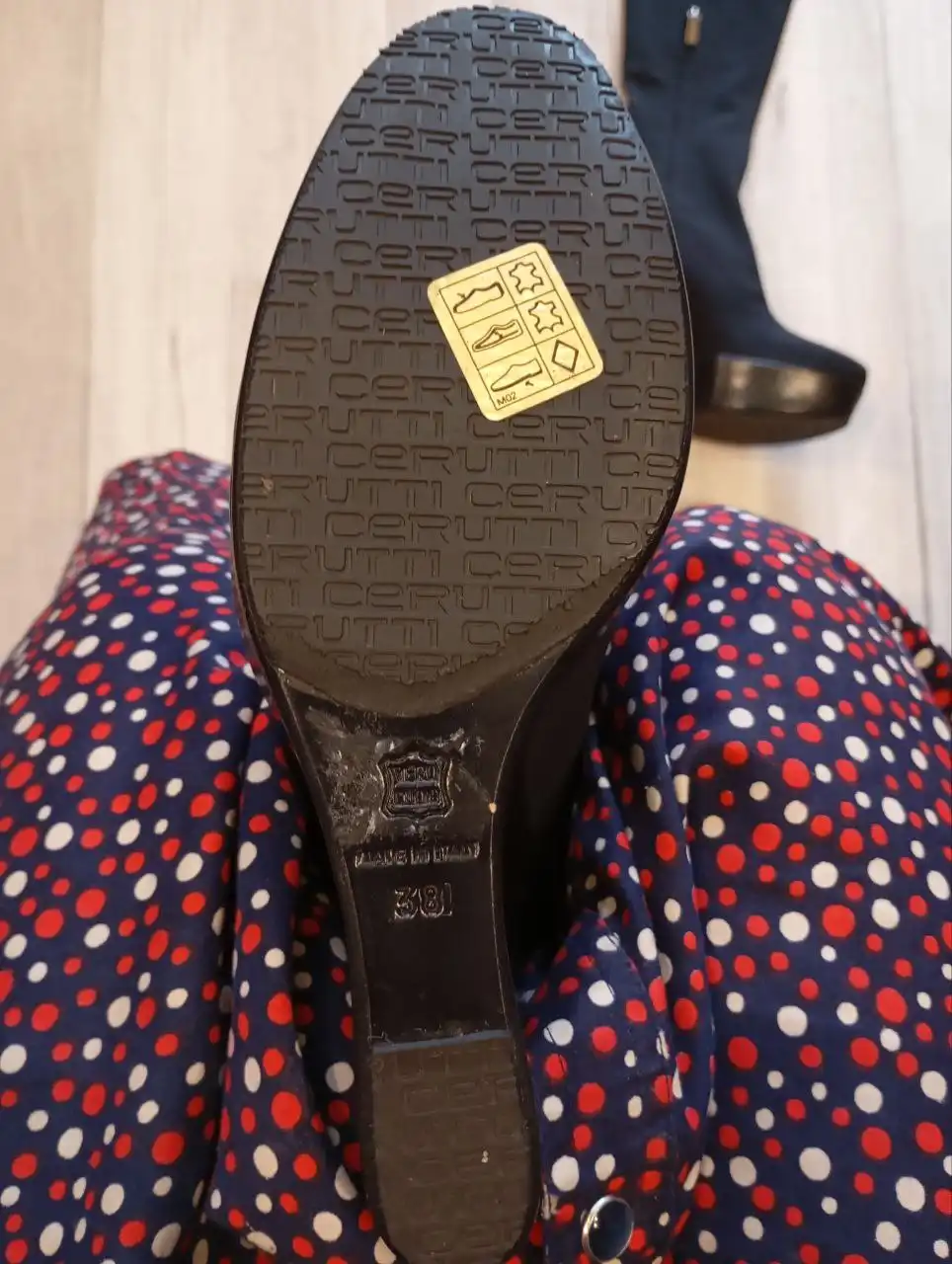 Женские сапоги Cerutti демисезонные 38 рр - Обувь (Одежда) в Томск