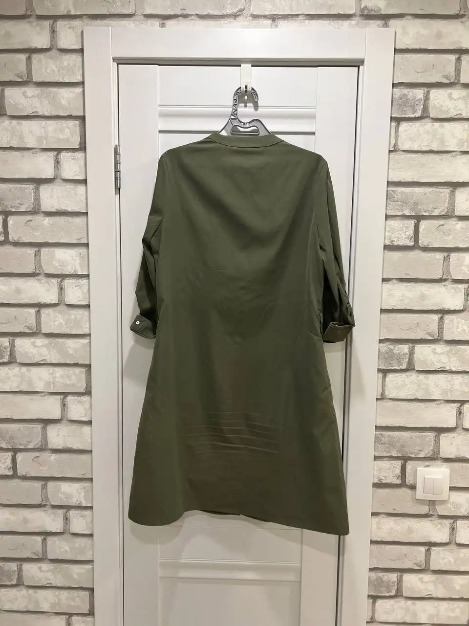 Платье Mohito милитари размер 46 - Женская одежда (Одежда) в Томск