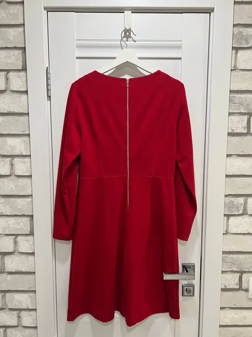 Платье Elis, новое, размер 46-48/48 - Женская одежда (Одежда) в Томск