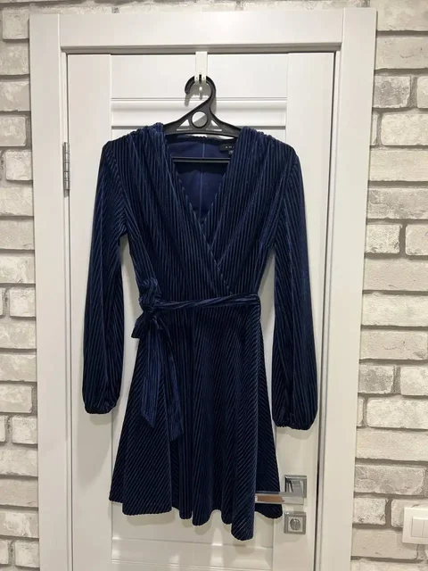 Вечернее платье бренда Amisu размер 44-46/46 - Детская обувь в Томск