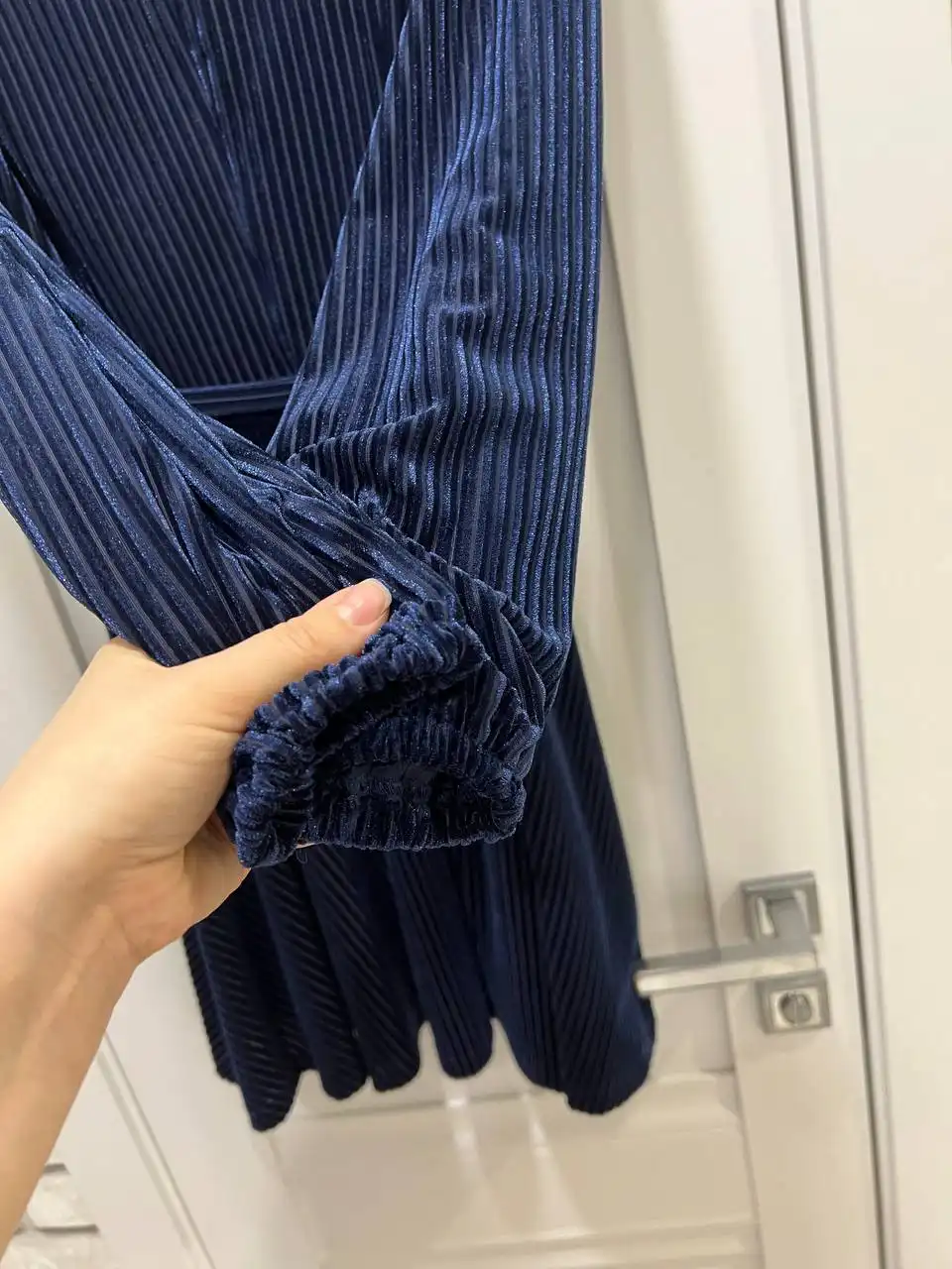 Вечернее платье бренда Amisu размер 44-46/46 - Вечерние платья (Одежда) в Томск