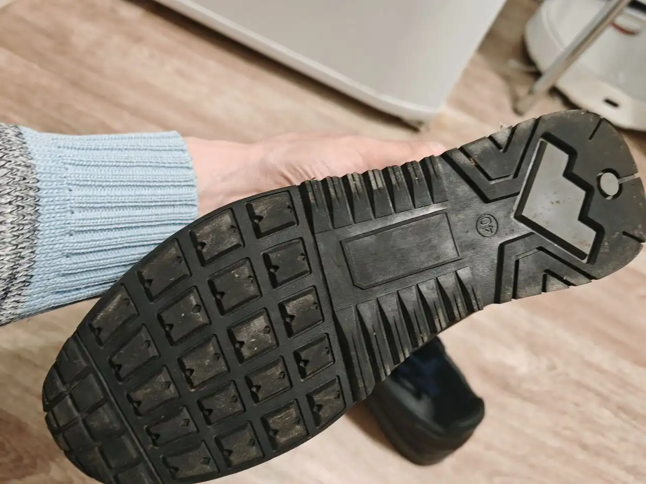 Продажа товара в состоянии нового - Барахолка в Томск