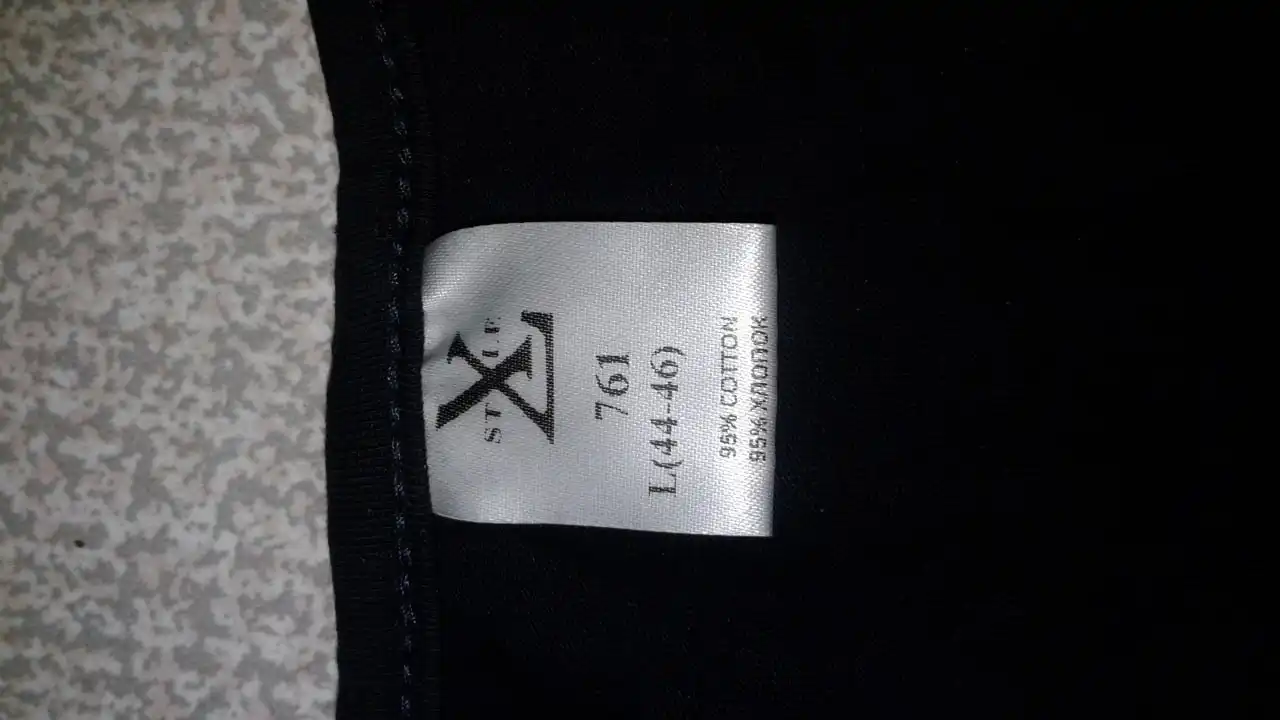 Спортивный топ женский черный новый - Спортивная одежда (Одежда) в Томск