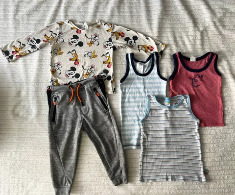 Пакет вещей детского размера 86-92 - Посуда в Томск