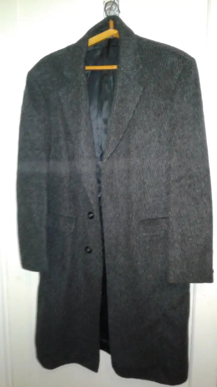 Мужское пальто темно-серого цвета - Верхняя одежда (Одежда) в Томск