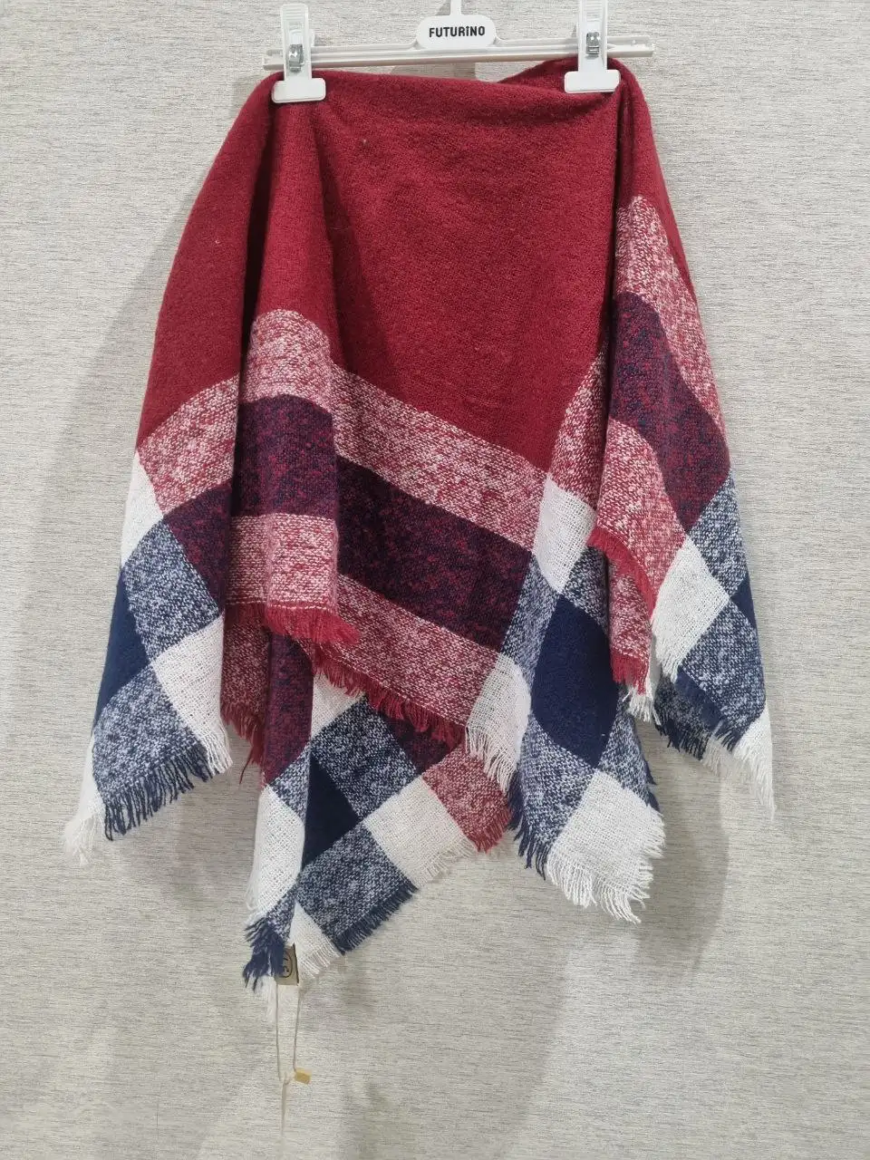 Продажа новых косынок, снудов, платков и палантинов - Аксессуары (Одежда) в Томск