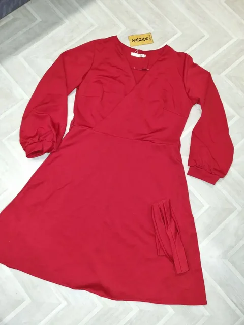 Отдам новое платье размер 46 - Блузки в Томск