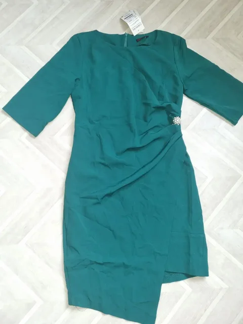 Платье новое размер 42-44 - Блузки в Томск