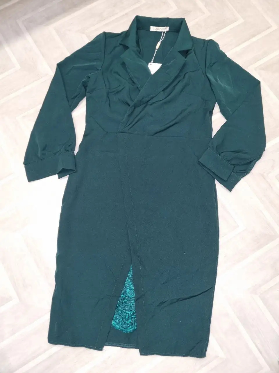 Платье новое рр 42-44 - Платья (Одежда) в Томск