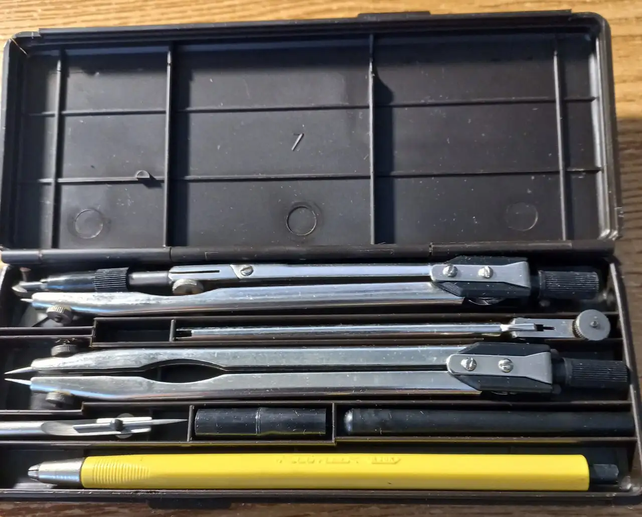 Инструментальный набор для черчения НЧ-8-2-04 СССР новый - Коллекционные предметы (Барахолка) в Томск