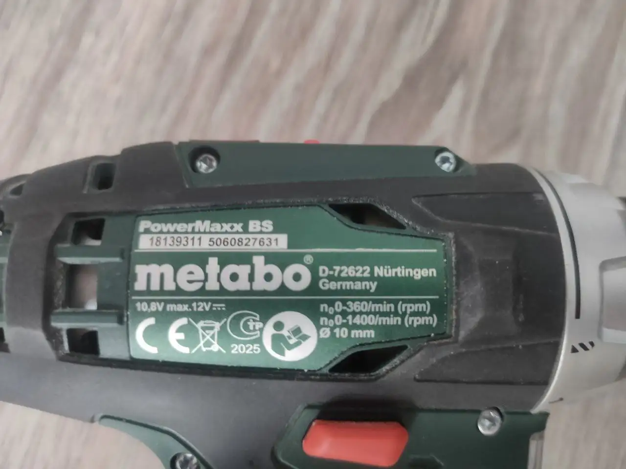 Шуруповерт Metabo 12V с аксессуарами - Инструменты (Барахолка) в Северск