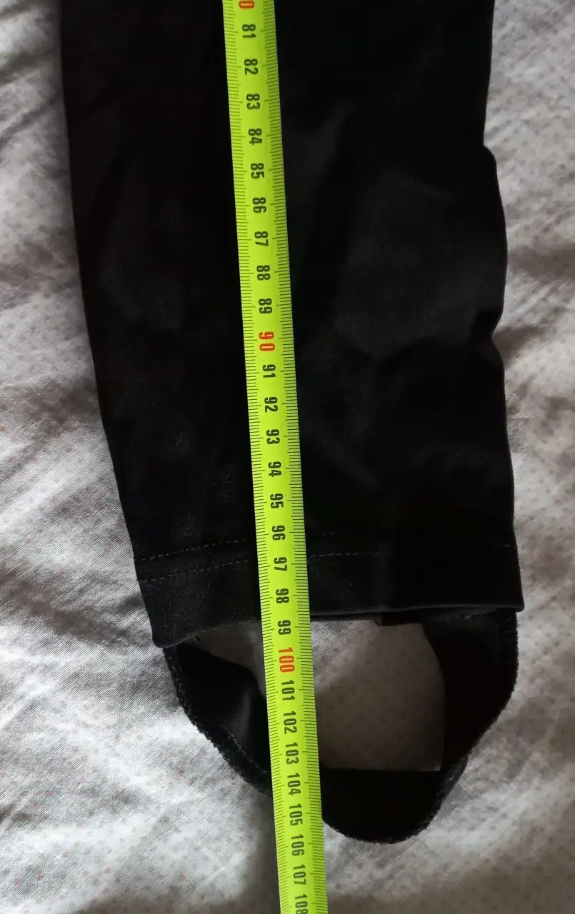 Спортивные штаны черного цвета - Спортивная одежда (Одежда) в Томск