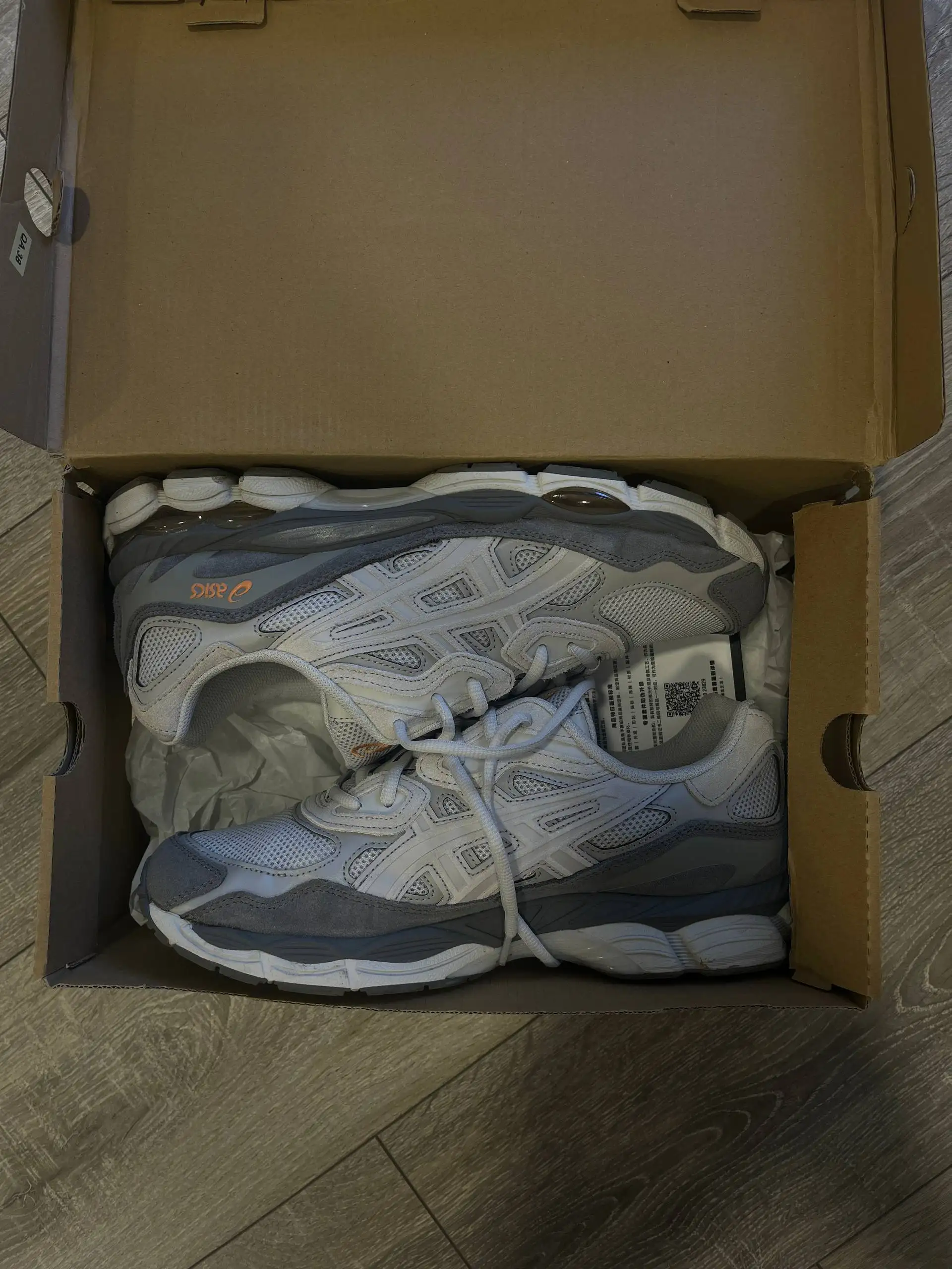 Продам оригинальные Asics GEL-NYC 46 размера - Обувь (Одежда) в Томск