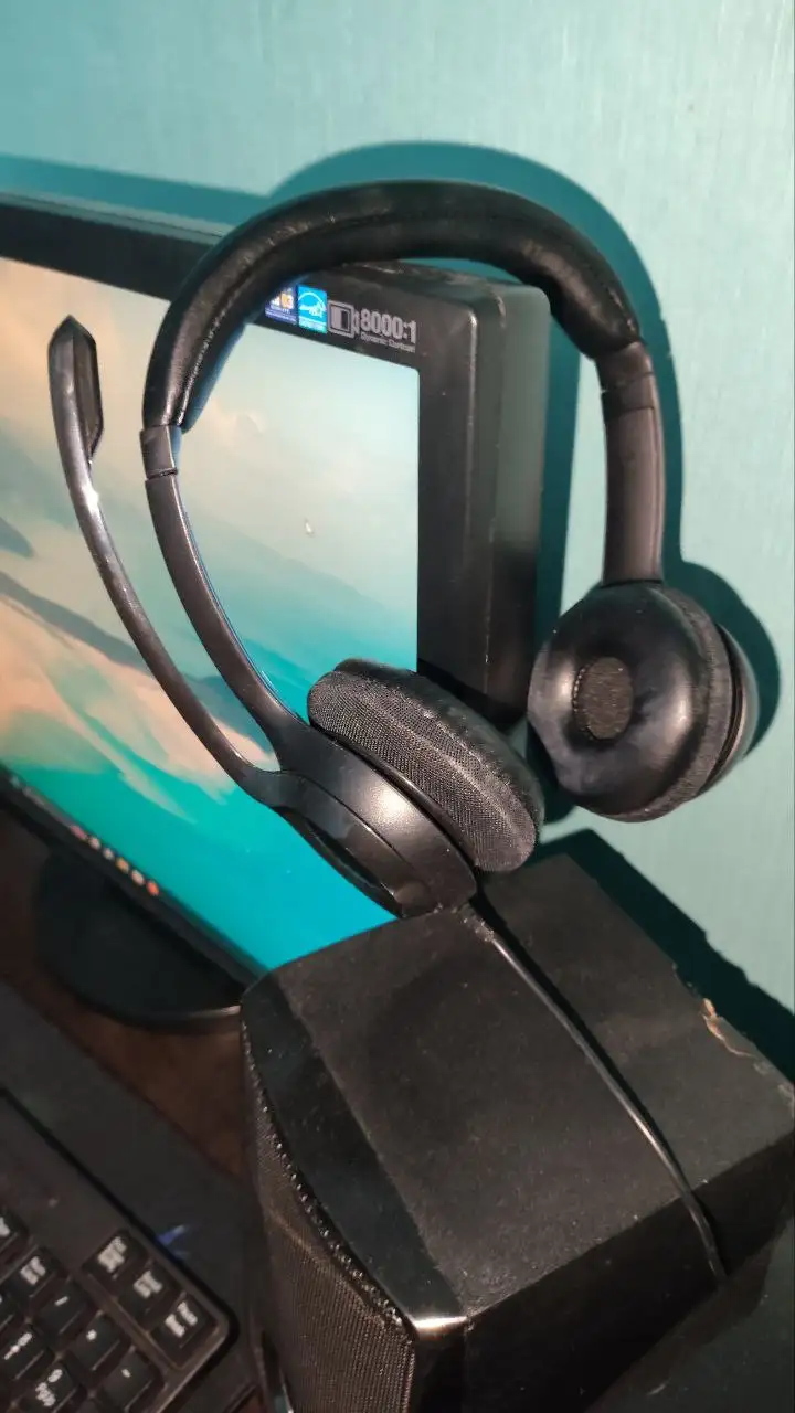 Продам компьютер в комплекте с монитором Samsung, колонками и периферией - Компьютеры и комплектующие (Электроника) в Томск