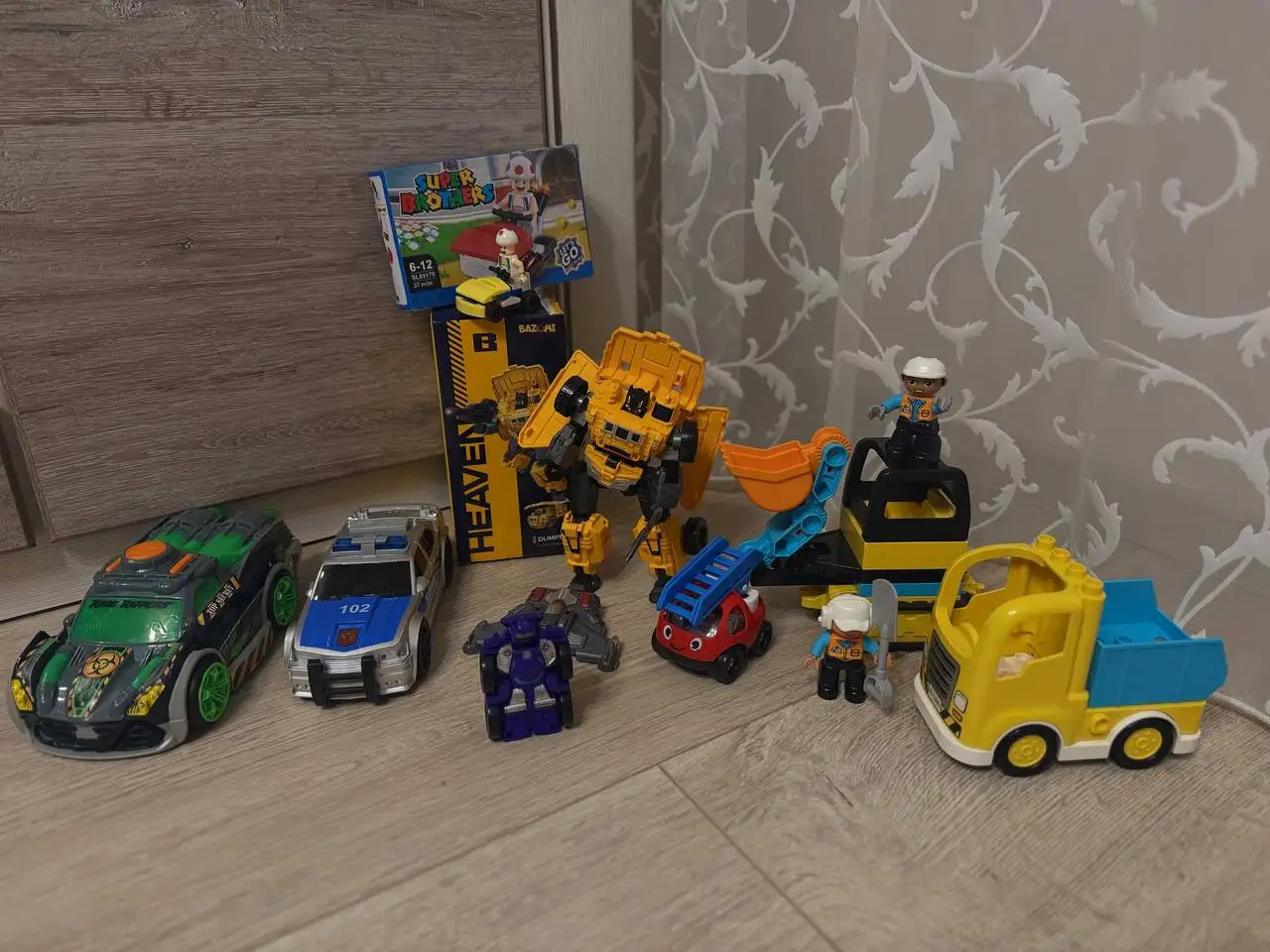 Набор игрушек: машинки, трансформеры, Lego - Игрушки (Товары для детей) в Томск