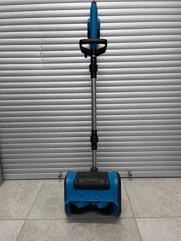 Аккумуляторная лопата с регулировкой выброса снега - Снегоуборочная техника в Томск