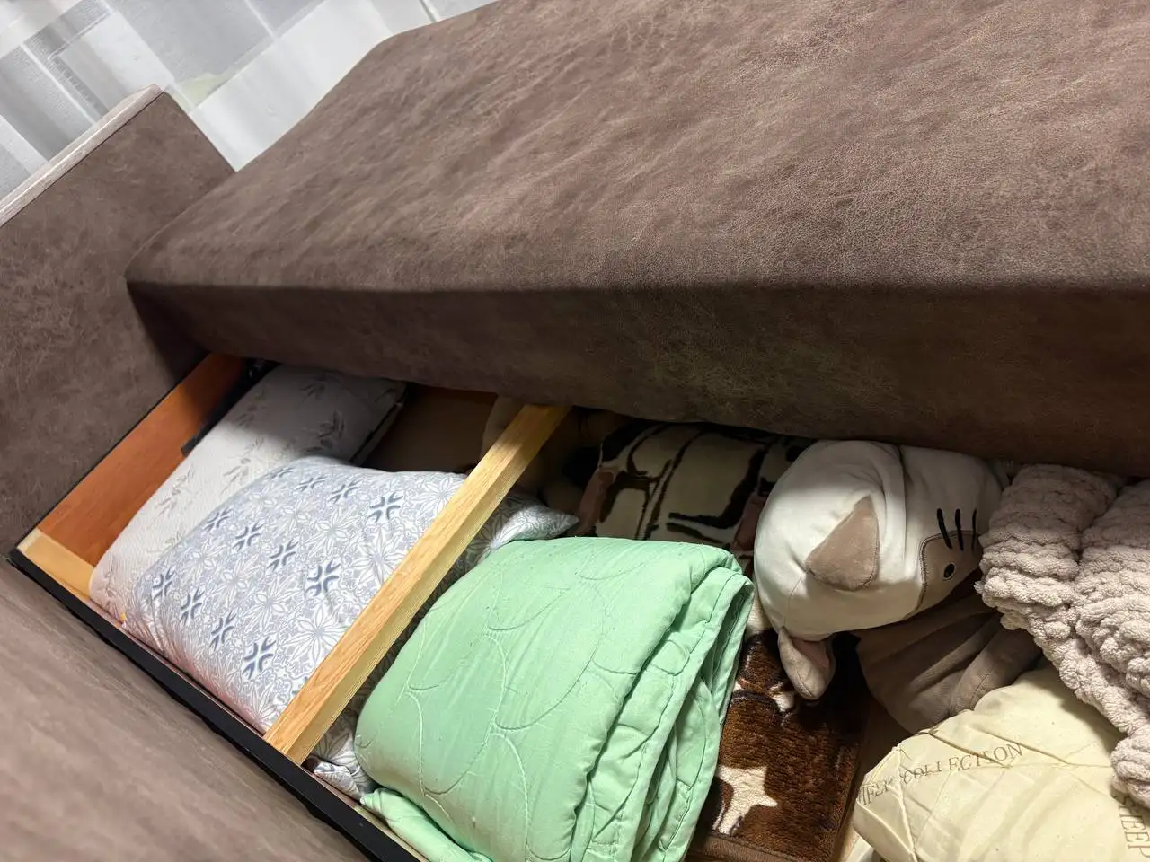 Продам диван с механизмом тик-так 220см - Мебель (Барахолка) в Томск