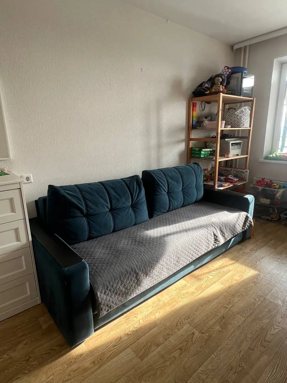 Продам диван размером 2.35 метра - Мебель (Барахолка) в Томск