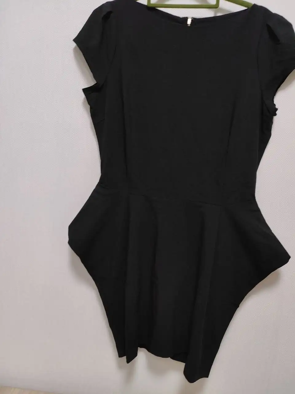 Новые вещи размер 46 - Барахолка в Томск