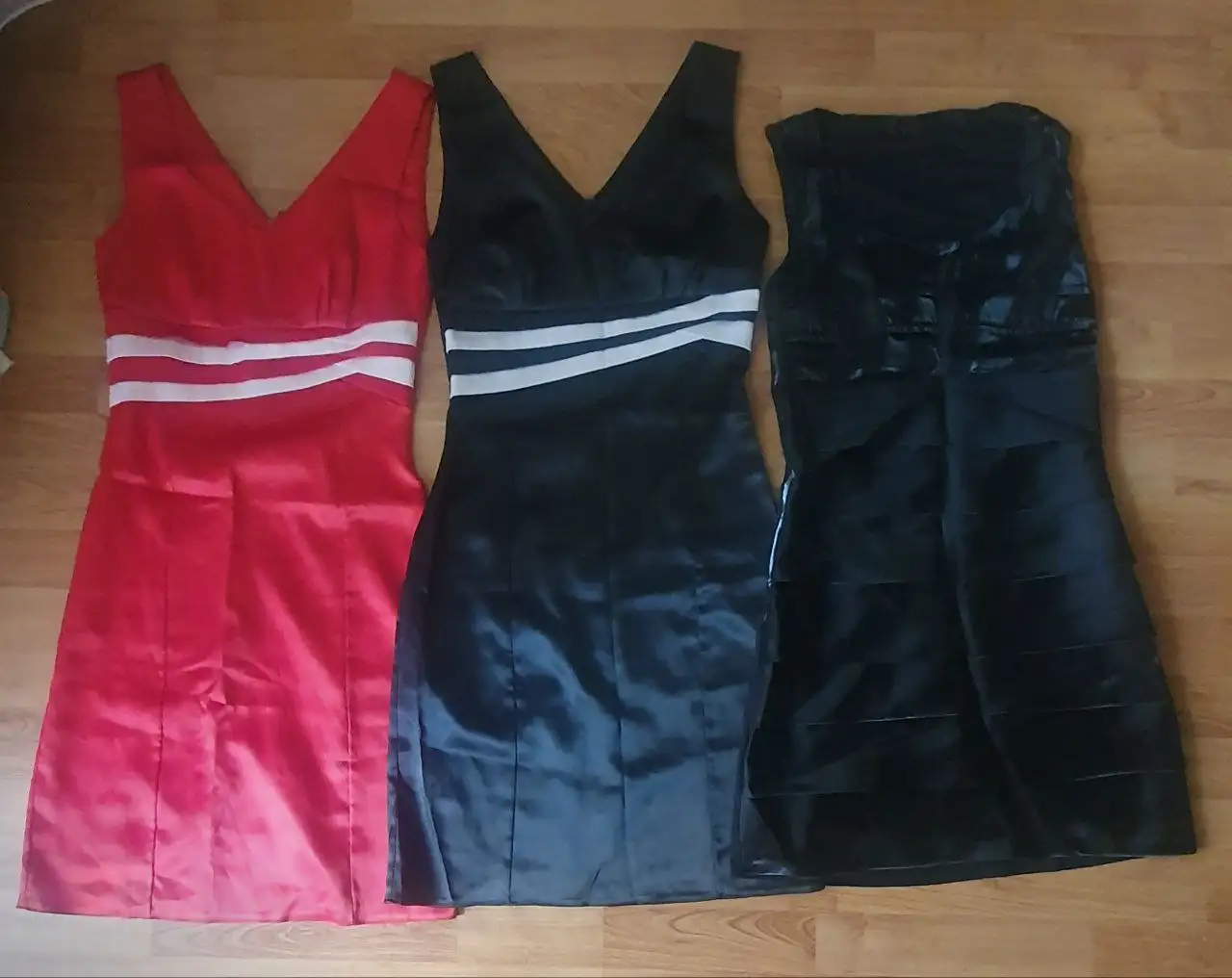 Платья размеров 40, 42, 44 - Платья (Одежда) в Томск