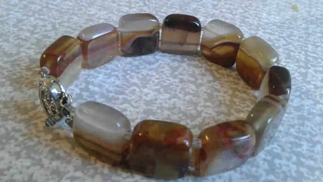 Браслет из коричневого агата - Кухонные принадлежности в Томск