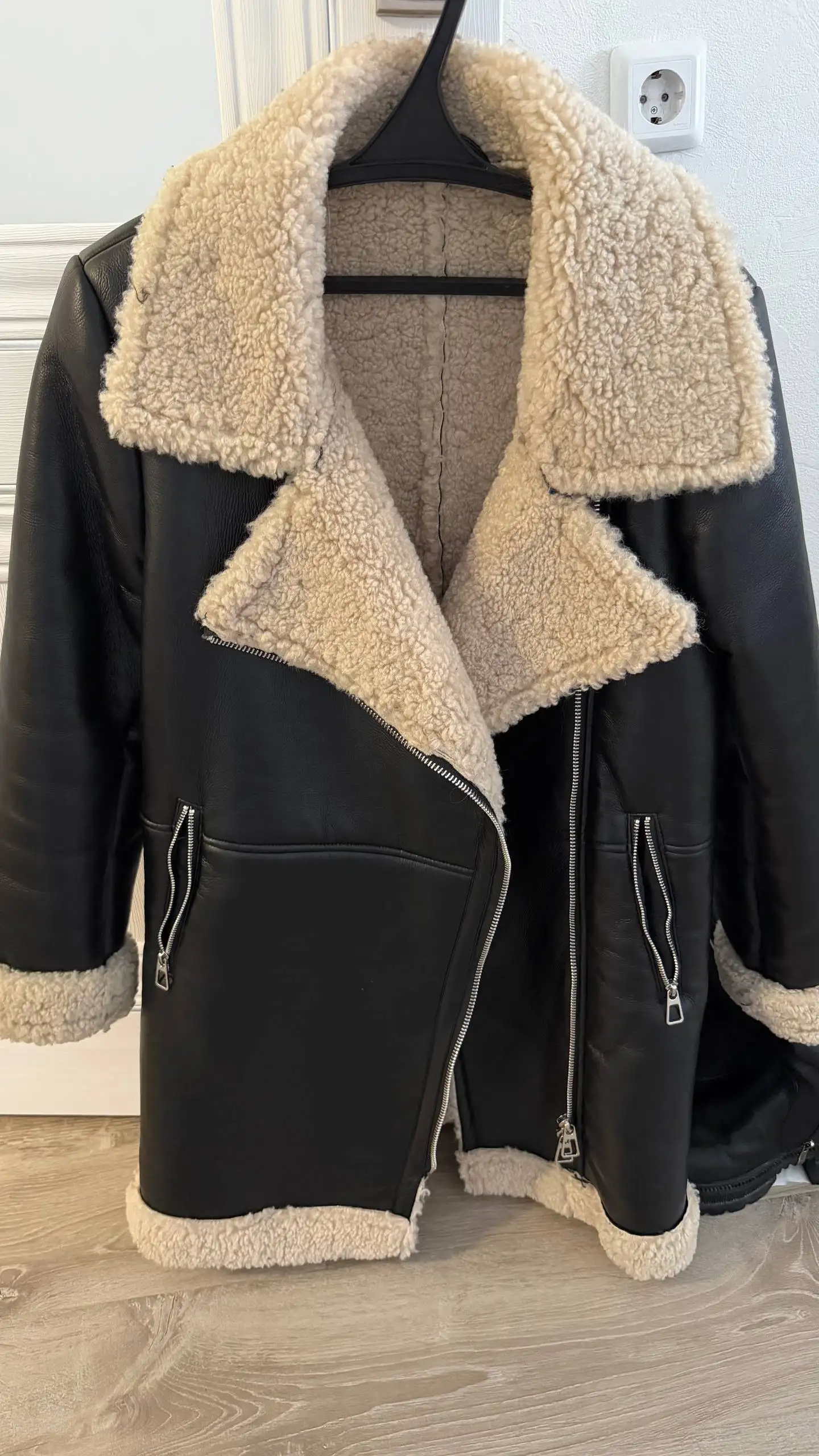 Дубленка новая 42 размер - Верхняя одежда (Одежда) в Томск