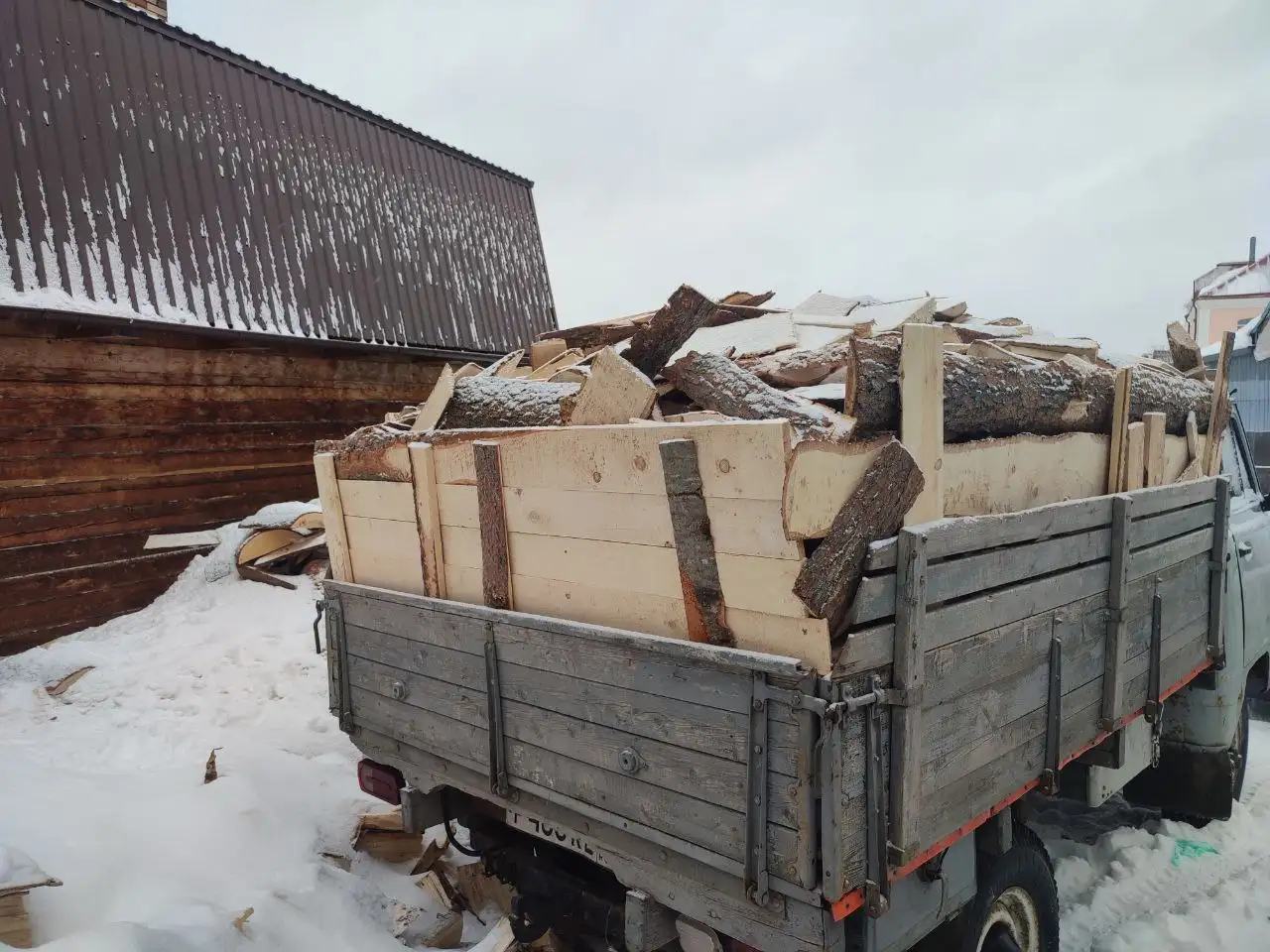 Продам пиленый горбыль - Стройматериалы (Для дома и дачи) в Томск