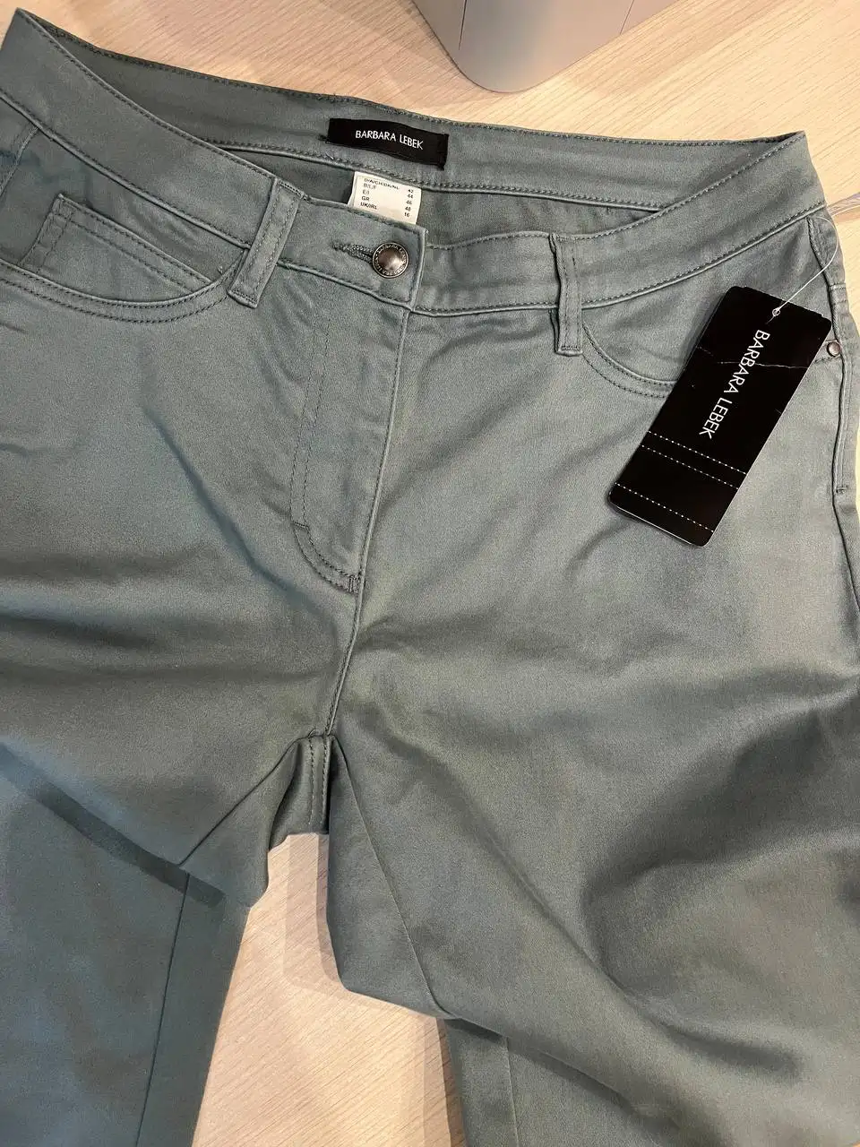 Продажа женских зауженных джинсов Barbara Lebek - Джинсы (Одежда) в Томск