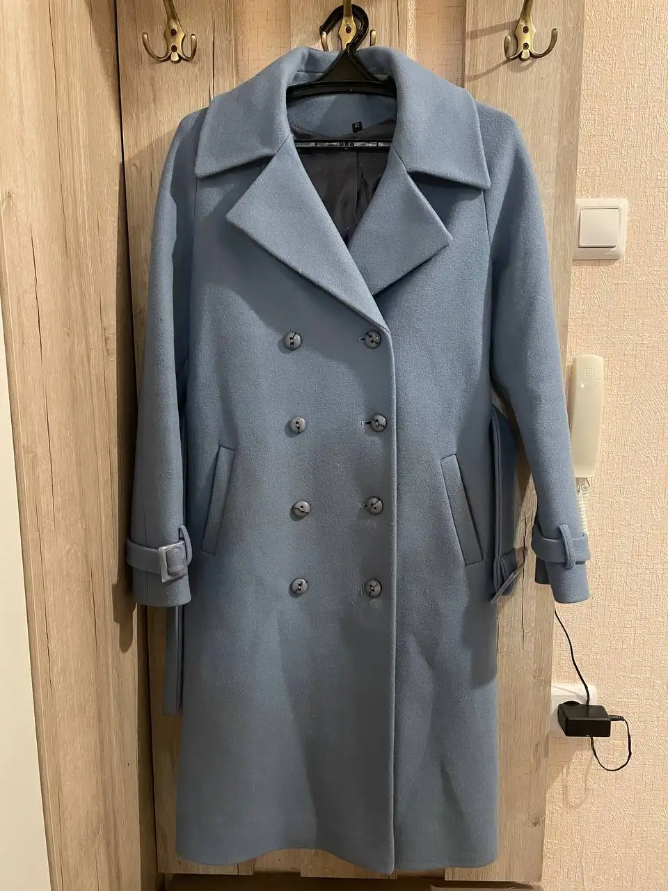 Продам пальто весна размер 42 - Одежда (Барахолка) в Томск