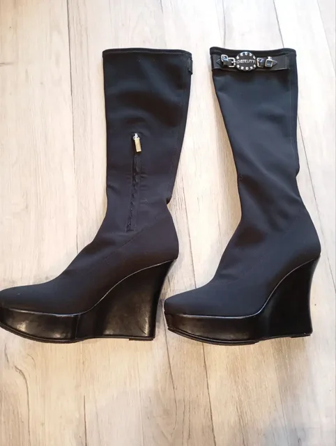 Женские сапоги Cerutti 38 размер - Костюмы в Томск