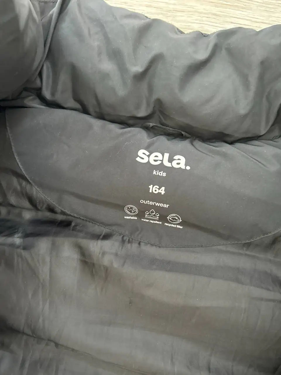 Жилетка в отличном состоянии - Жилетки (Одежда) в Томск