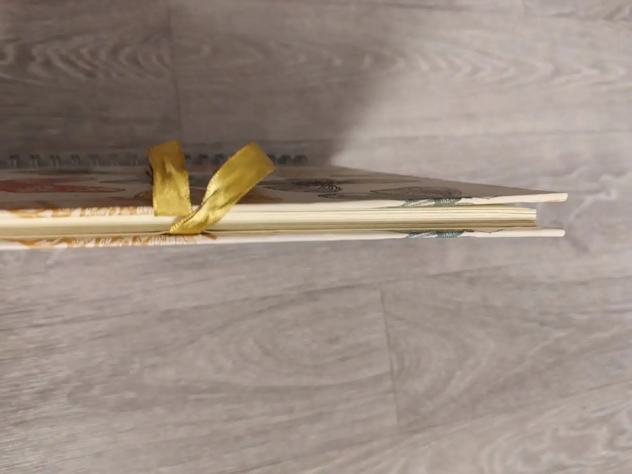 Артбук с бабочками и ленточками - Канцтовары (Барахолка) в Томск