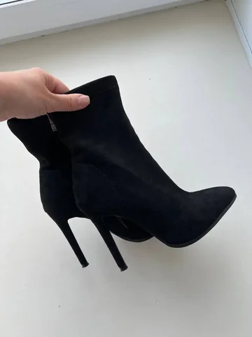 Полу сапоги чулки Zara новые размер 36-36.5 - Обувь и одежда в Томск