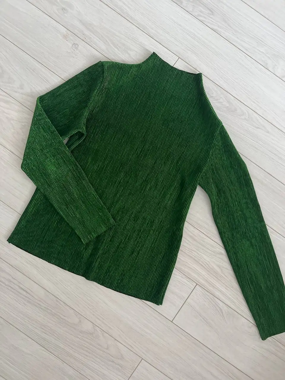 Тоненькая кофточка-водолазка с горлом и люрексом - Женская одежда (Одежда) в Томск