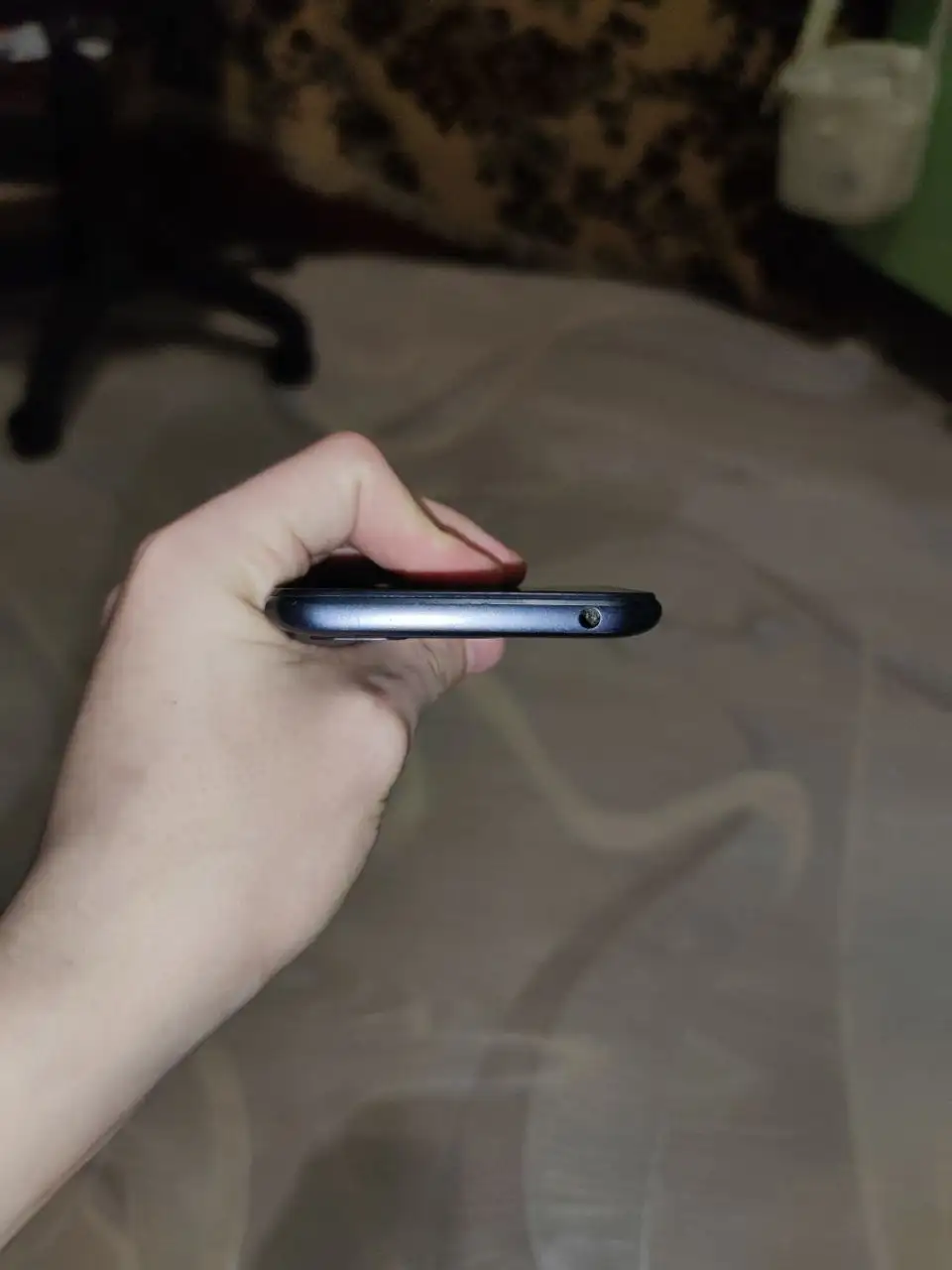 Телефон Xiaomi Redmi 10A с поврежденной матрицей - Смартфоны и телефоны (Электроника) в Томск