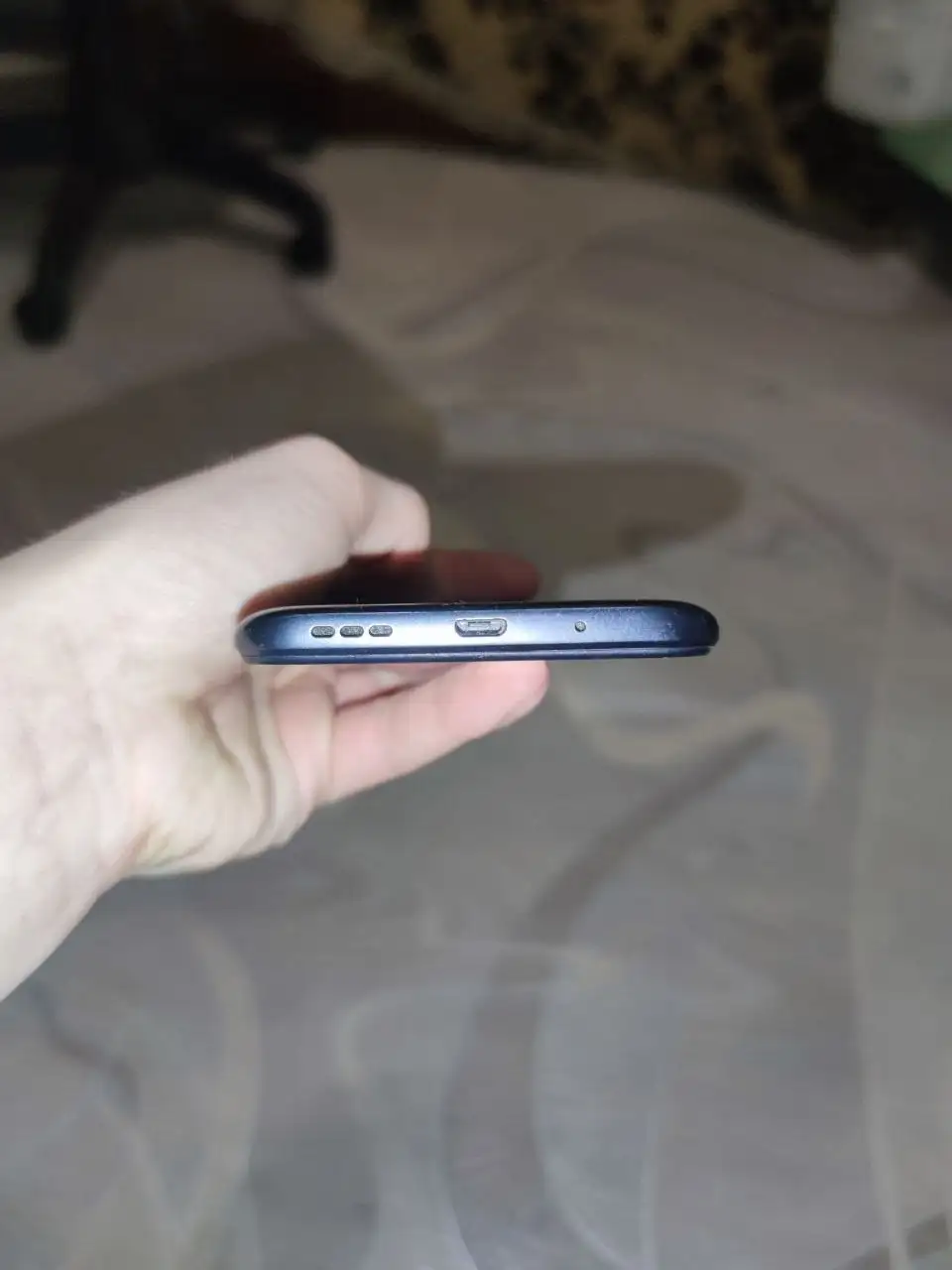 Телефон Xiaomi Redmi 10A с поврежденной матрицей - Смартфоны и телефоны (Электроника) в Томск