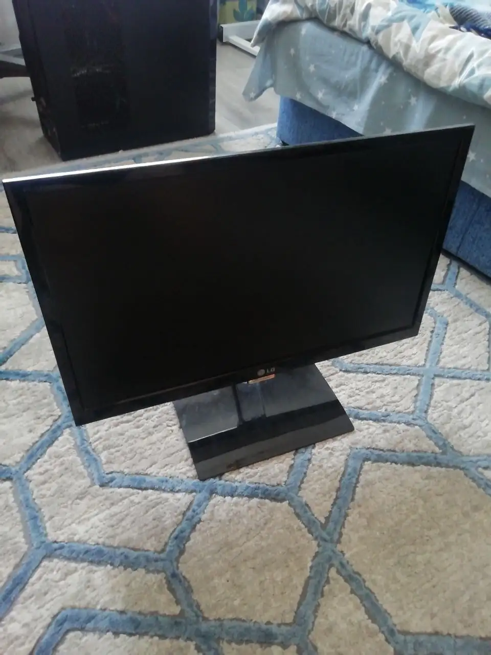 Монитор LG 21.5" Full HD - Мониторы (Электроника) в Томск