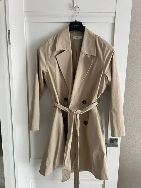 Базовый тренч reserved размер L, беж - Обувь и одежда в Томск