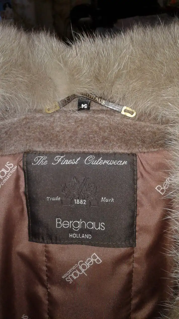 Женское пальто BERGHAUS (Голландия) - размер 52-54 - Верхняя одежда (Одежда) в Томск
