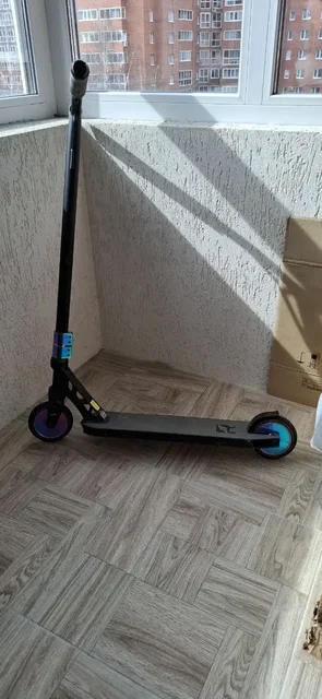 Продам почти новый самокат без дефектов - Детские товары в Томск